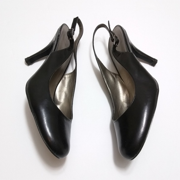 Via Neroli Shoes - Via Neroli black slingbacks size 10